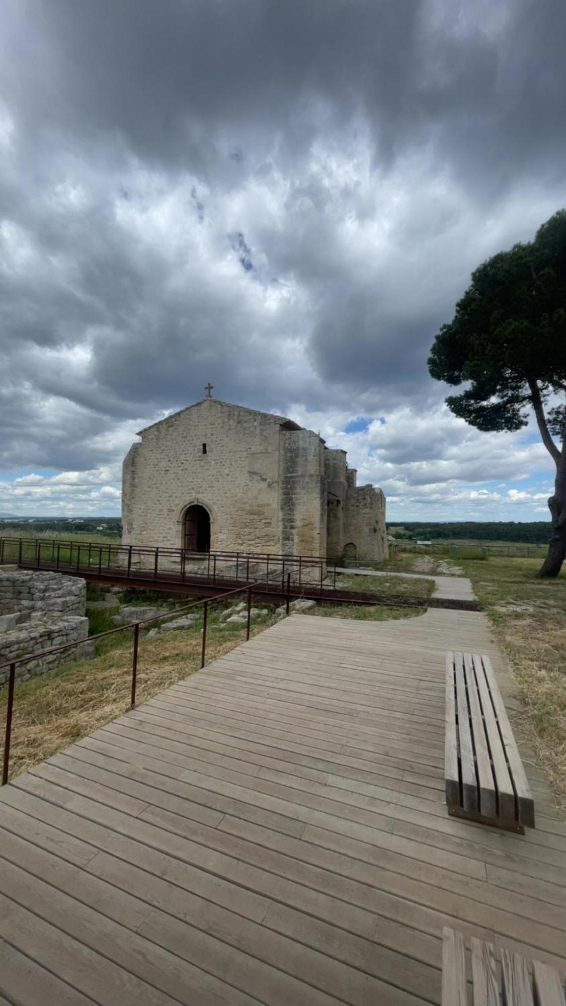 Maison T3 Dans Un Village Calme Saint-Mitre-les-Remparts Exterior photo